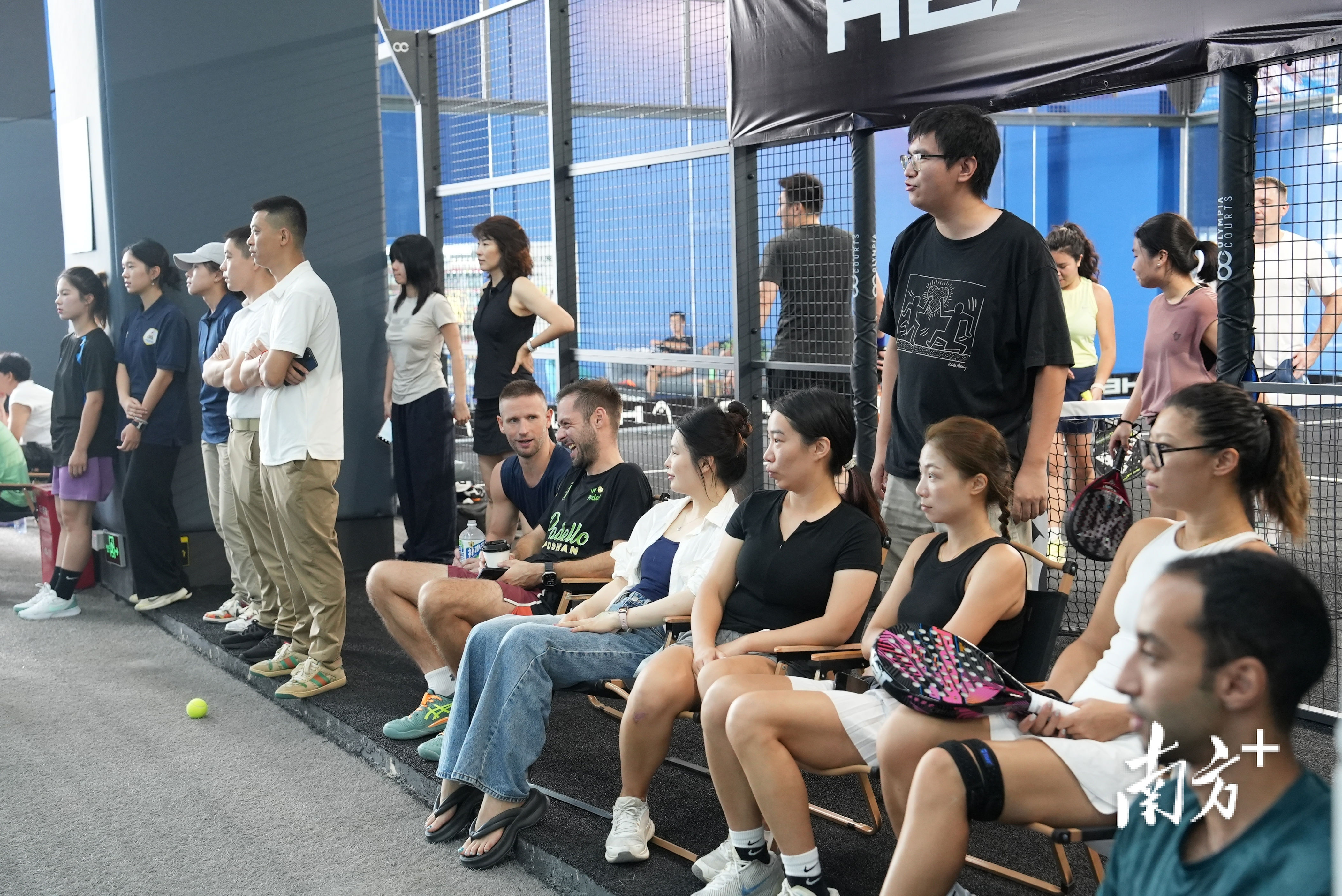 推动体育产, 精准的截击, 专业球场